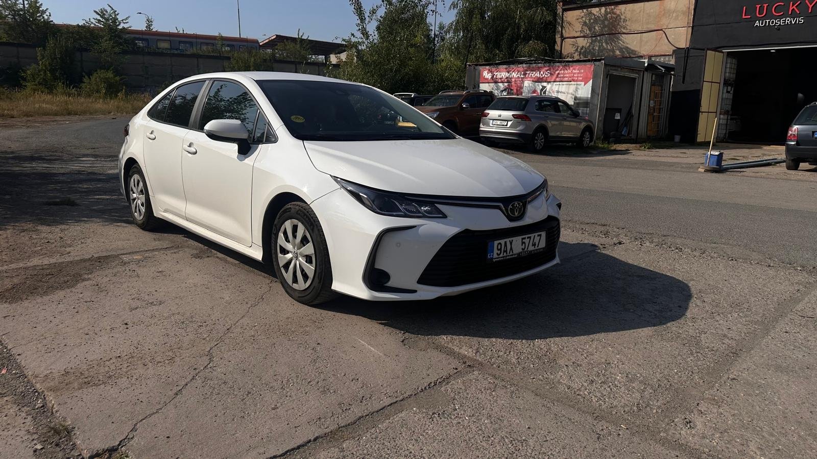TOYOTA COROLLA